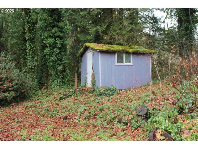 21620 Glaze Rd, Noti, OR 97461