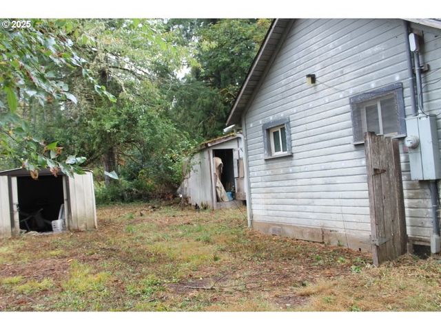 21620 Glaze Rd, Noti, OR 97461