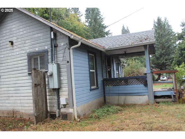 21620 Glaze Rd, Noti, OR 97461