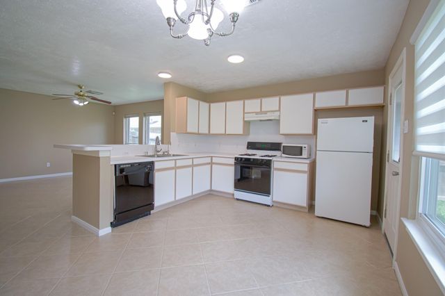 16123 Canaridge Drive, Houston, TX 77053