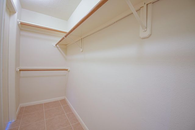 16123 Canaridge Drive, Houston, TX 77053