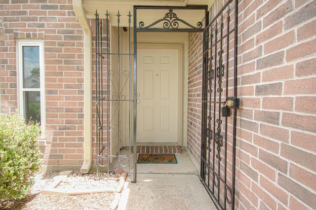 16123 Canaridge Drive, Houston, TX 77053
