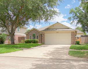16123 Canaridge Drive, Houston, TX 77053