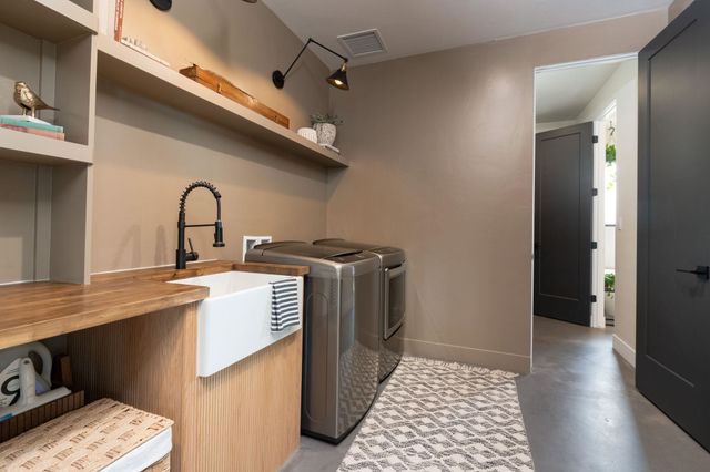 1648 Saddle Ring Court, Loma, CO 81524