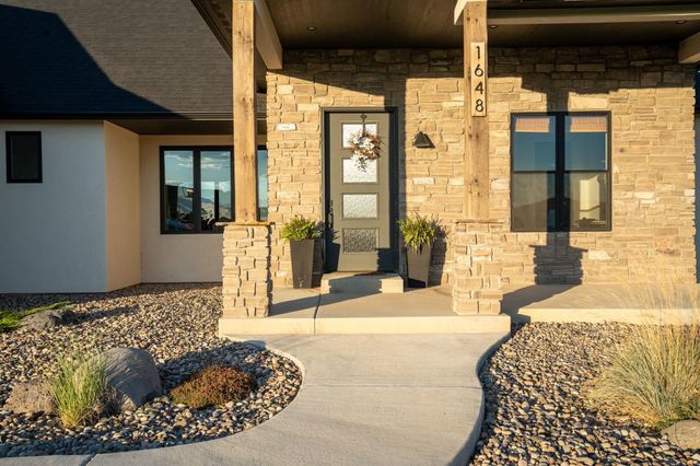 1648 Saddle Ring Court, Loma, CO 81524