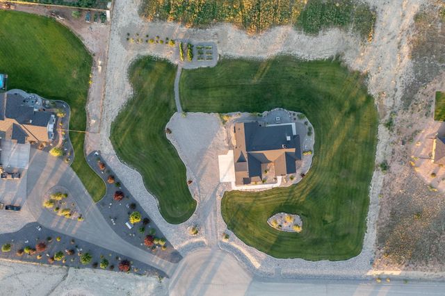 1648 Saddle Ring Court, Loma, CO 81524