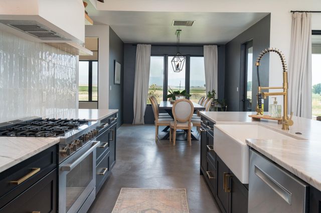 1648 Saddle Ring Court, Loma, CO 81524