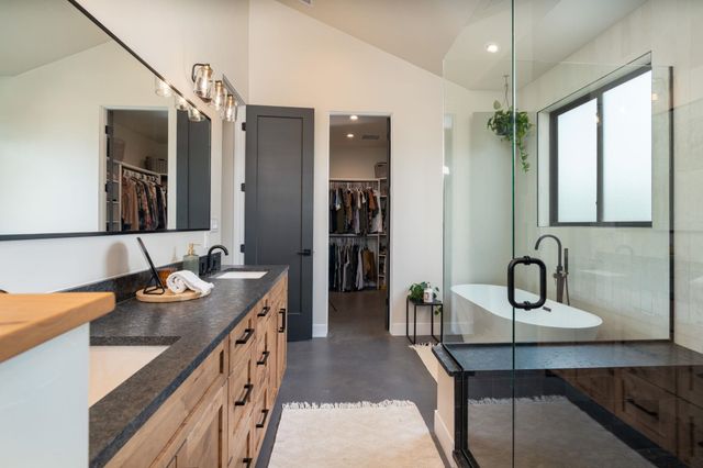 1648 Saddle Ring Court, Loma, CO 81524