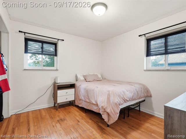 550 E Muir Avenue, Hazel Park, MI 48030