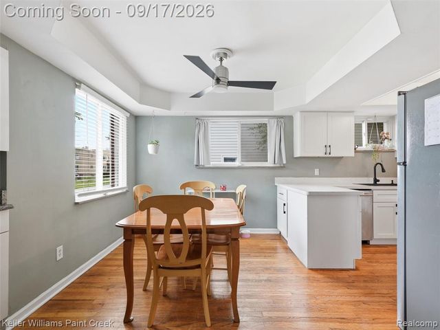 550 E Muir Avenue, Hazel Park, MI 48030