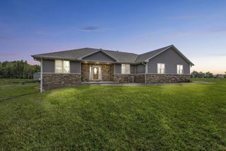 8464 COUNTY ROAD S, Pulaski, WI 54162