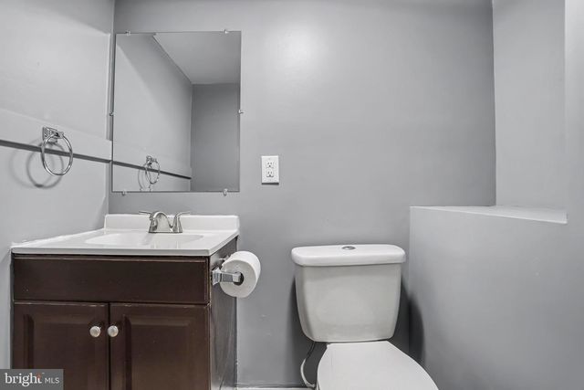 173 N WATER ST, Spring Grove, PA 17362