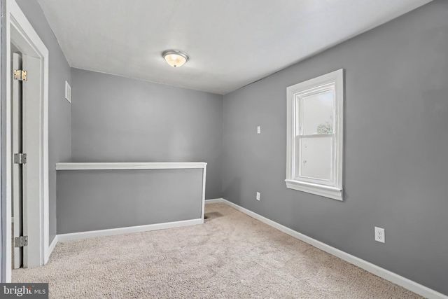 173 N WATER ST, Spring Grove, PA 17362