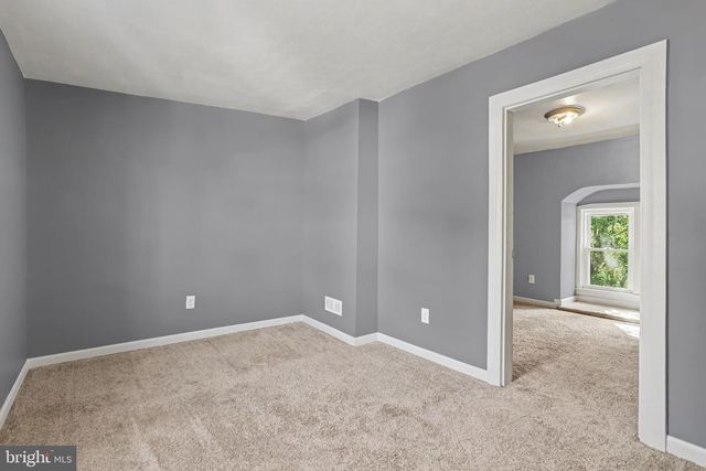 173 N WATER ST, Spring Grove, PA 17362