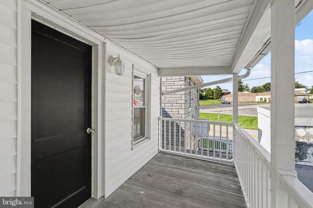 173 N WATER ST, Spring Grove, PA 17362