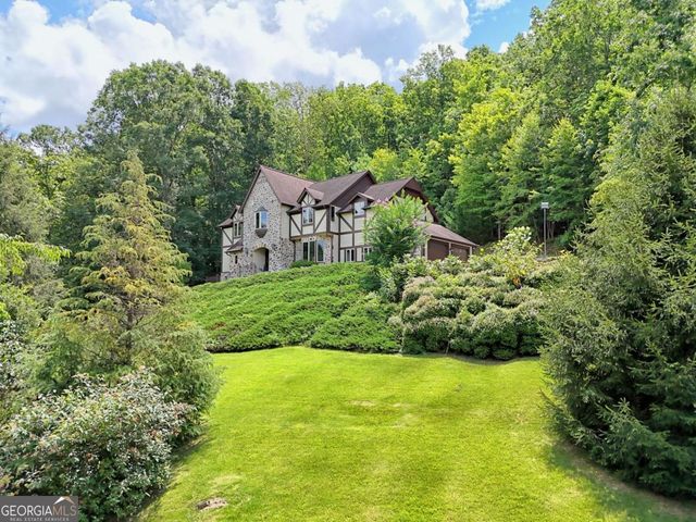 251 Quail Cove Lane, Brasstown, NC 28902