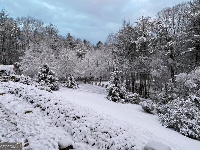 251 Quail Cove Lane, Brasstown, NC 28902