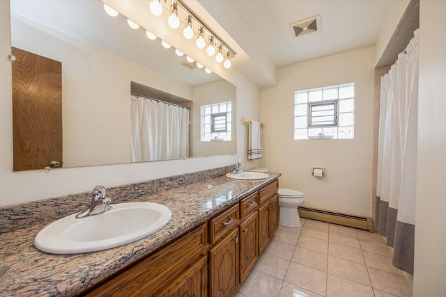 4230 Prairie Avenue, Brookfield, IL 60513