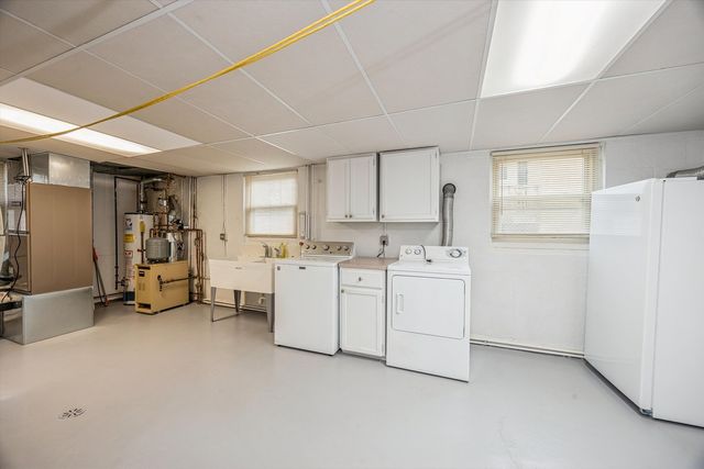 4230 Prairie Avenue, Brookfield, IL 60513