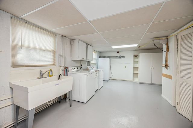 4230 Prairie Avenue, Brookfield, IL 60513