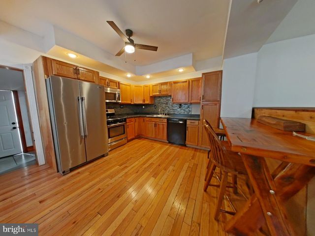 4490 LIVINGSTON ST, Philadelphia, PA 19137