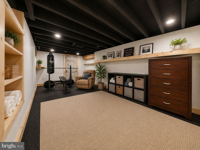 4490 LIVINGSTON ST, Philadelphia, PA 19137