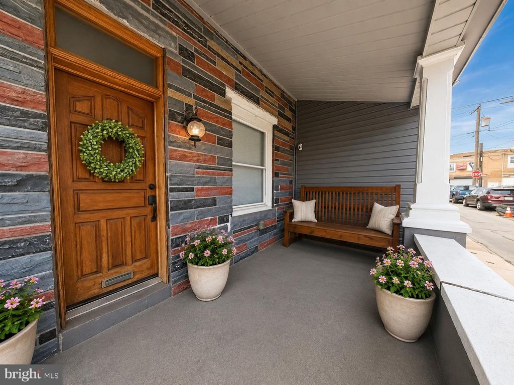 4490 LIVINGSTON ST, Philadelphia, PA 19137