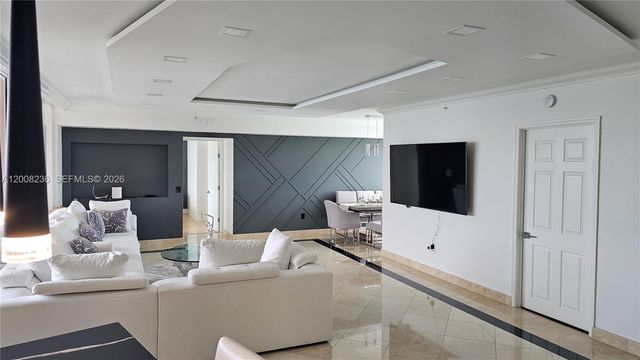 3370 Hidden Bay Dr 2415, Aventura, FL 33180