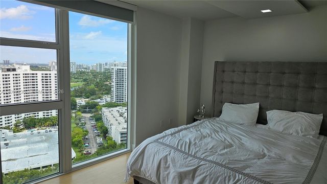 3370 Hidden Bay Dr 2415, Aventura, FL 33180