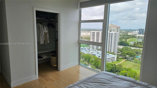 3370 Hidden Bay Dr 2415, Aventura, FL 33180