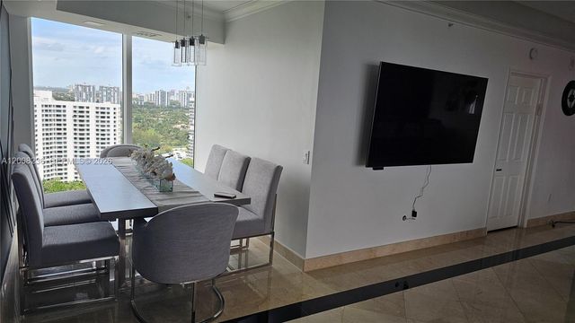 3370 Hidden Bay Dr 2415, Aventura, FL 33180