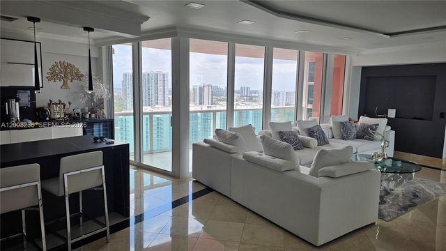 3370 Hidden Bay Dr 2415, Aventura, FL 33180