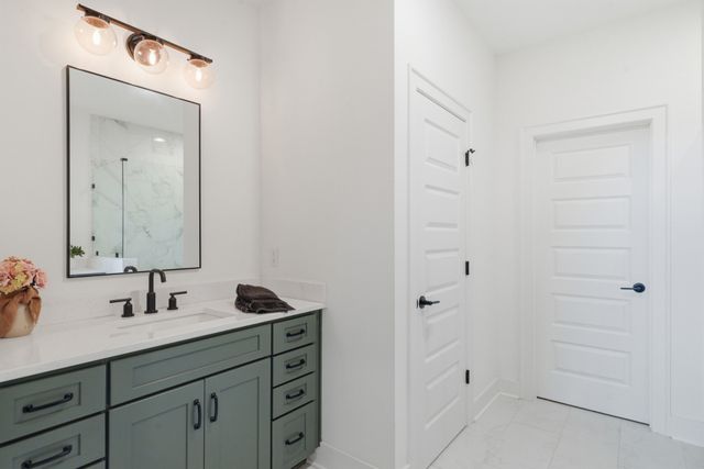 3028 Inman Dr, Thompsons Station, TN 37179