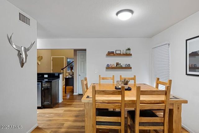 2206 E CAMBRIDGE Avenue, Phoenix, AZ 85006