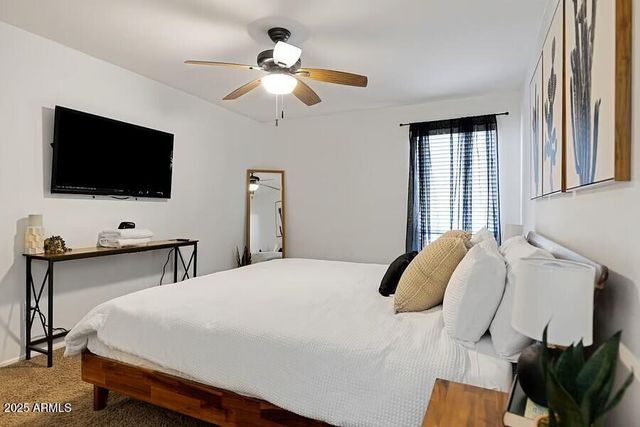 2206 E CAMBRIDGE Avenue, Phoenix, AZ 85006