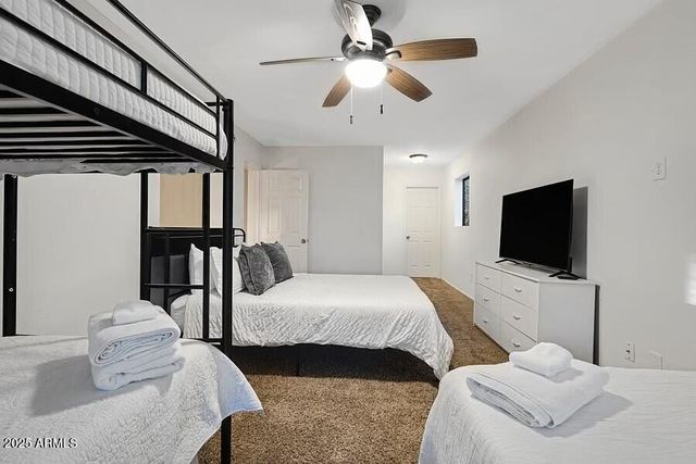 2206 E CAMBRIDGE Avenue, Phoenix, AZ 85006