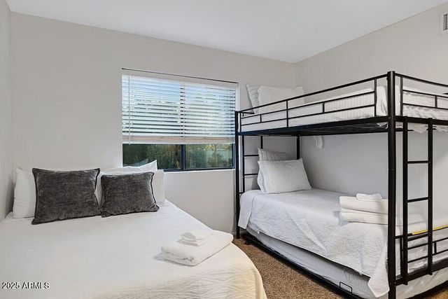 2206 E CAMBRIDGE Avenue, Phoenix, AZ 85006