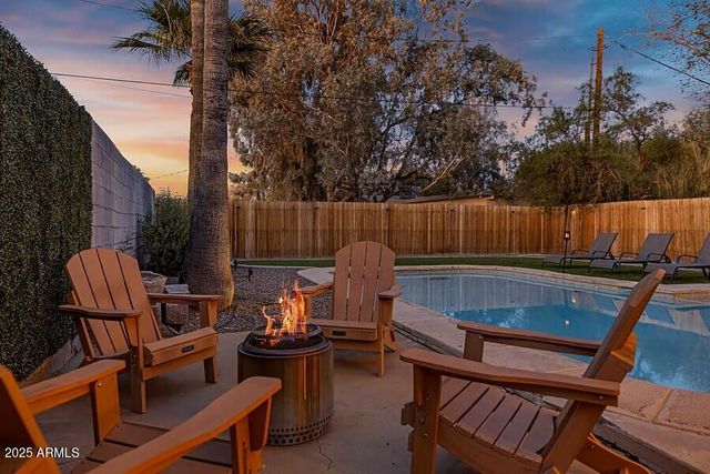 2206 E CAMBRIDGE Avenue, Phoenix, AZ 85006