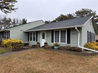 475 Darwen Drive B, Ridge, NY 11961