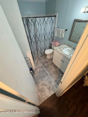 1309 Canterbury, Jackson, MS 39212