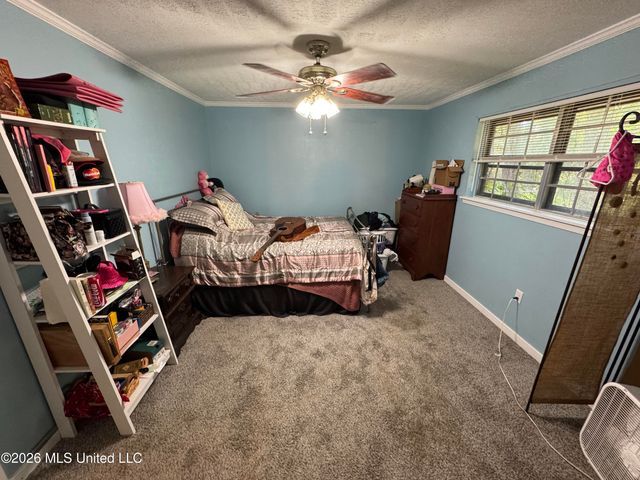 1309 Canterbury, Jackson, MS 39212