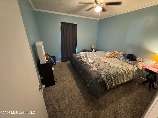 1309 Canterbury, Jackson, MS 39212