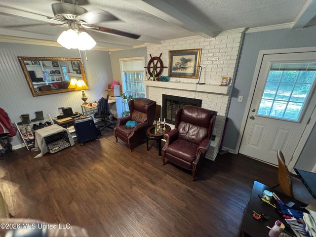 1309 Canterbury, Jackson, MS 39212