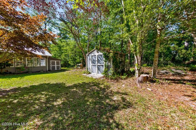 519 Country Club Drive W, Arapahoe, NC 28510