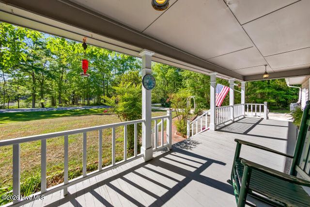 519 Country Club Drive W, Arapahoe, NC 28510