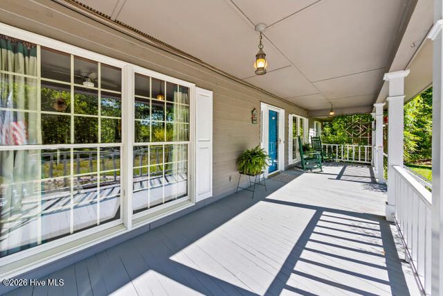 519 Country Club Drive W, Arapahoe, NC 28510