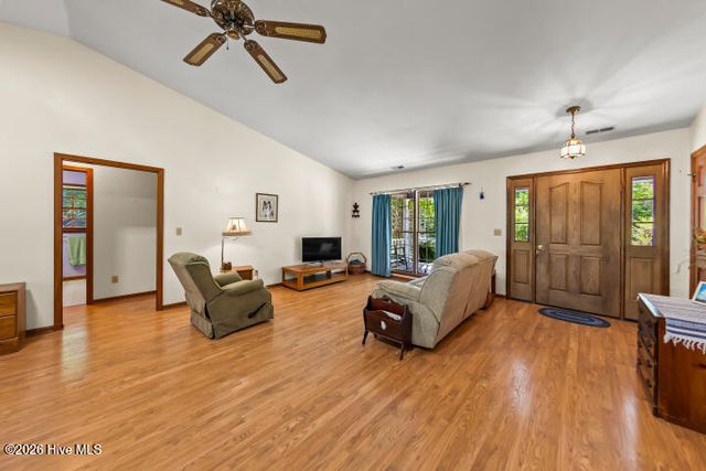 519 Country Club Drive W, Arapahoe, NC 28510