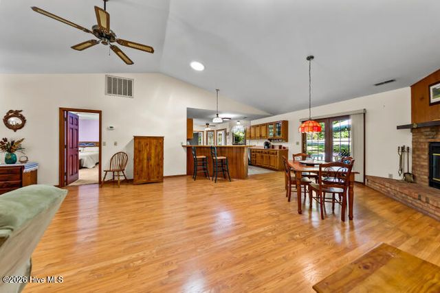 519 Country Club Drive W, Arapahoe, NC 28510