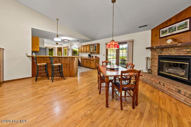 519 Country Club Drive W, Arapahoe, NC 28510