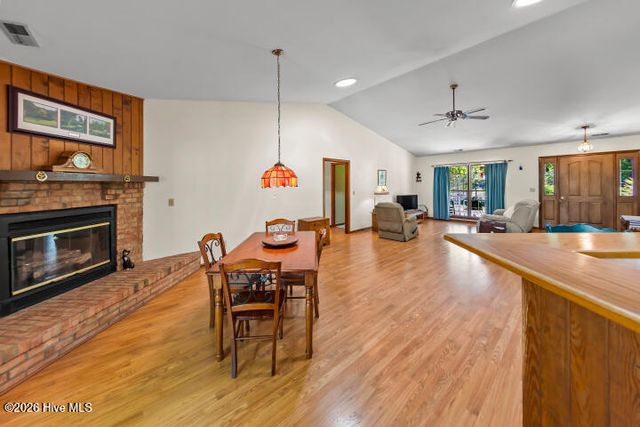 519 Country Club Drive W, Arapahoe, NC 28510